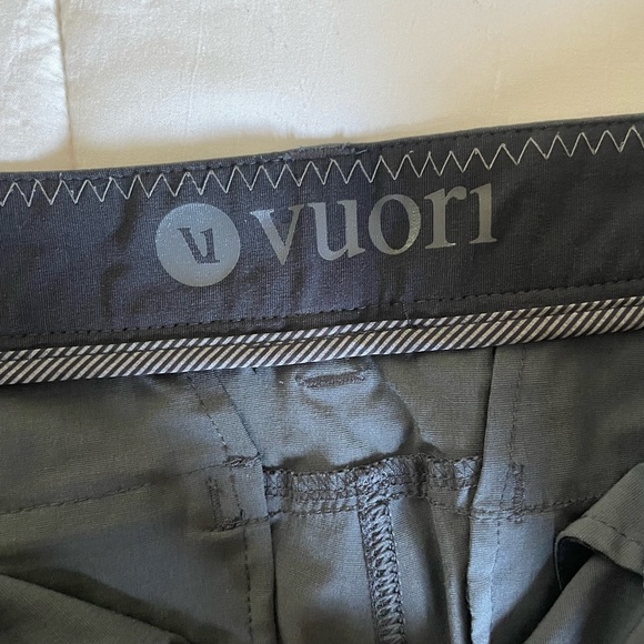 Vuori shorts - Picture 3 of 6